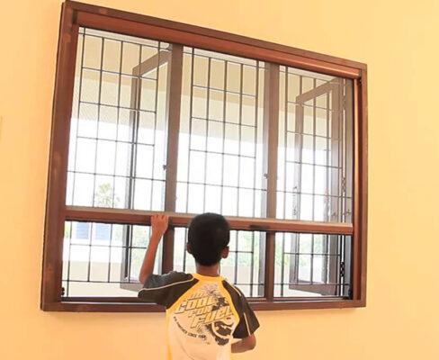 cua luoi chong muoi tu cuon 14