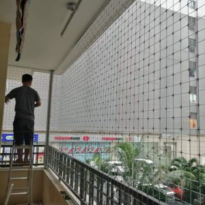 Lưới An Toàn Chống Mèo 13 meo8