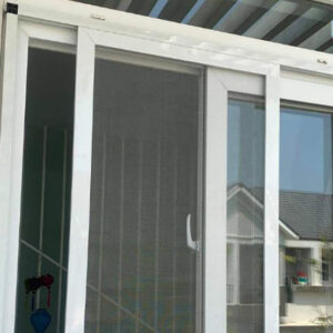 Rèm tổ ong xếp xích tiên tiến 14 4 cua luoi chong muoi ket hop rem to ong