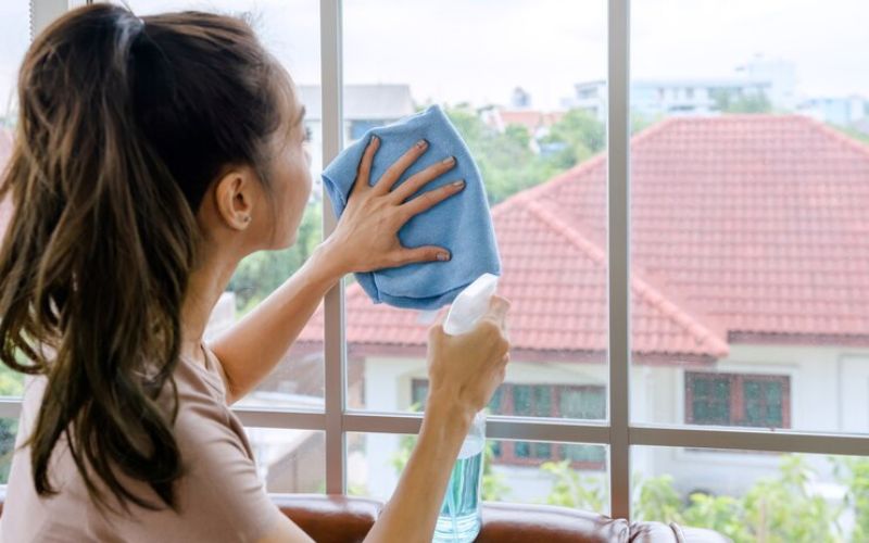 Cách vệ sinh cửa lưới chống muỗi - Bảo vệ không gian sống sạch sẽ và an toàn